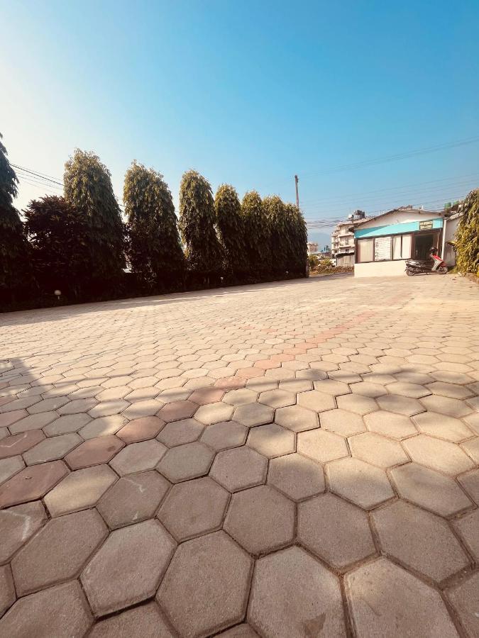 Paradise Mount Resort Покхара Экстерьер фото
